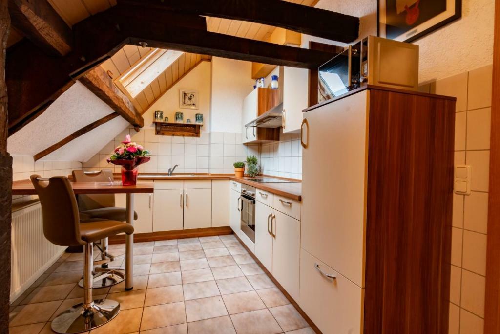 Ferienwohnung Flaemisches Weinhaus Винтрих Екстериор снимка